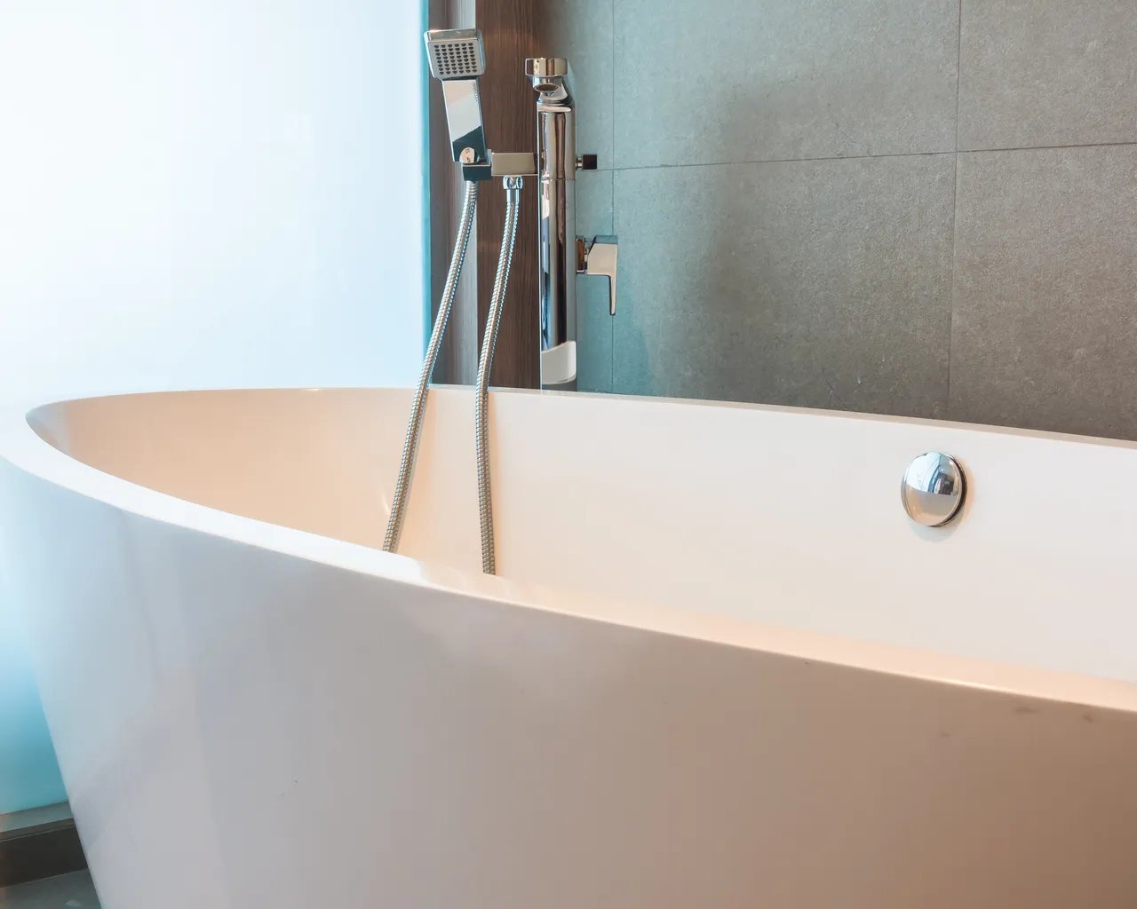 Bathtub