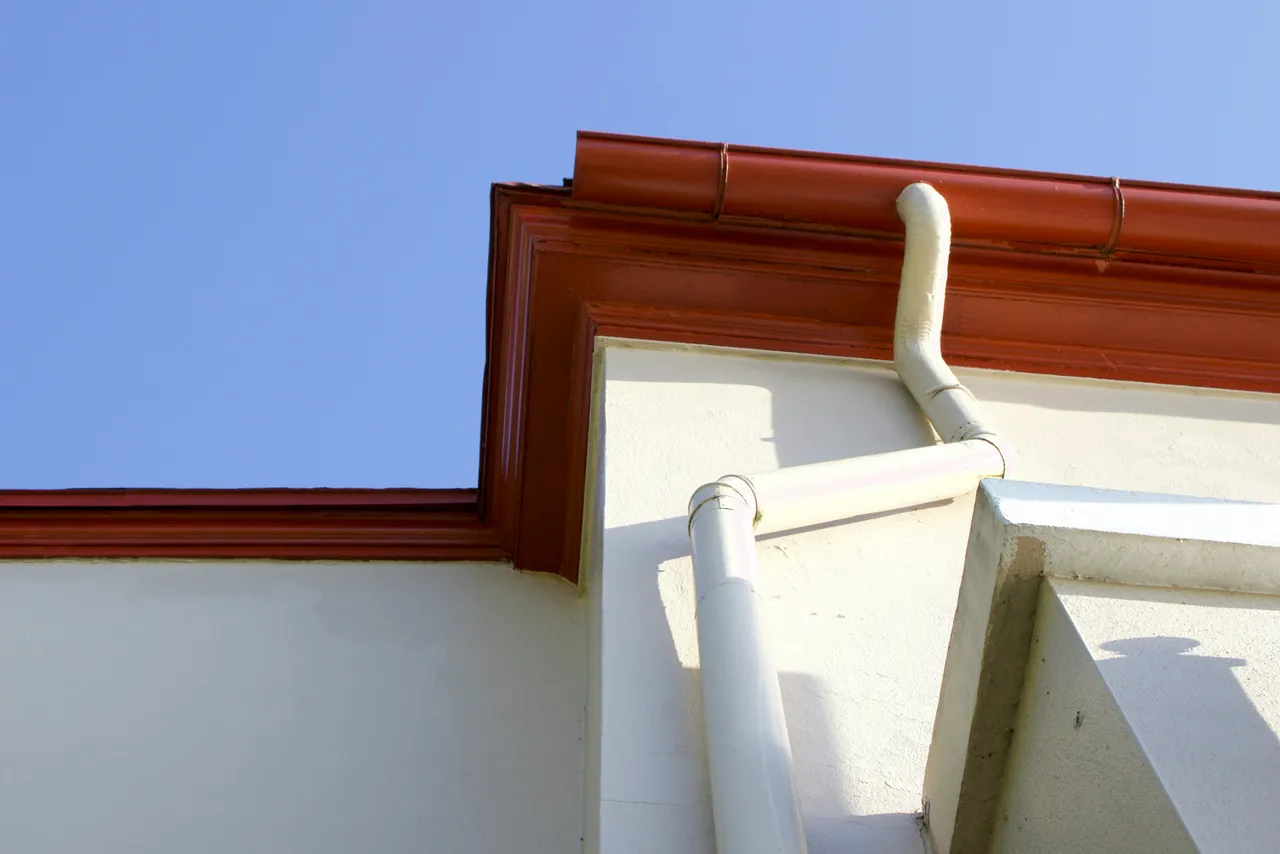 House With Gutter