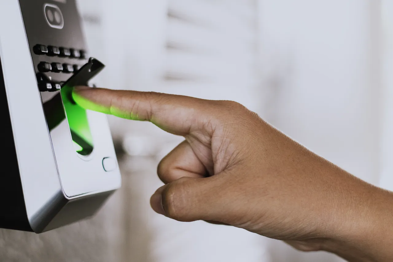 Scanning Finger Access Control