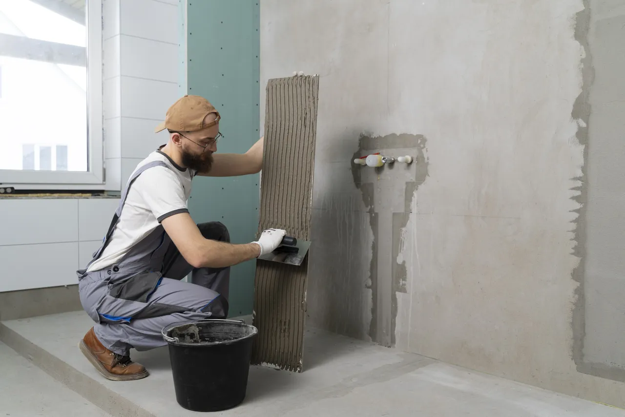 Tiler Working