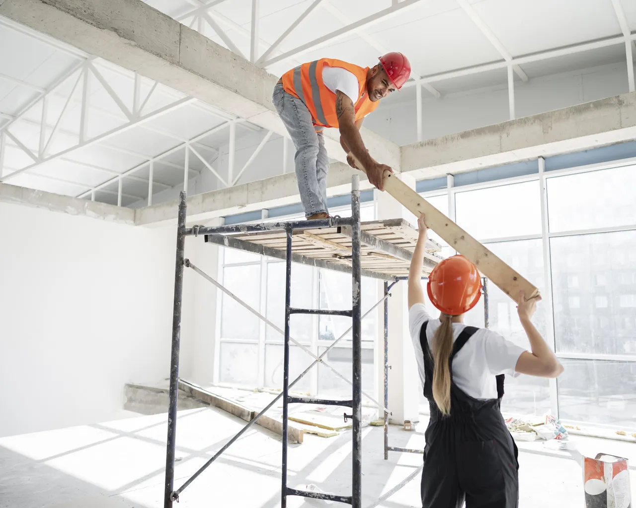 Building Construction Workers Site